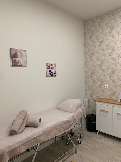 Meraki Estética & Tattoo | Peluquería en Torrejón de Ardoz / 