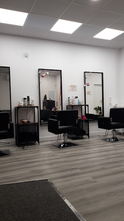 R&V Peluquería y Estética | Peluquería en Colmenarejo / Madrid