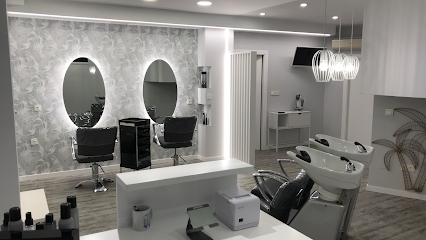 Monica Oliva | Peluqueria en Los Torraos / Murcia