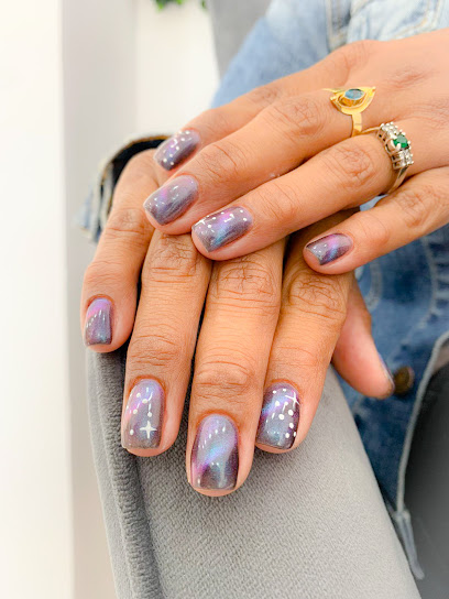 Creativas Nails Studio | Salón de Uñas y Manicura en Pamplona