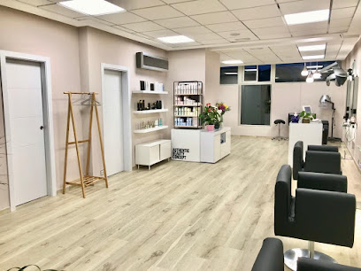 Cris Vidal Peluquería | Peluqueria en Alfaz del Pi / Alicante