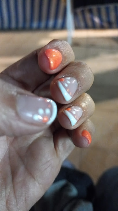 PILI Nails | Salón de Uñas y Manicura en La Sénia