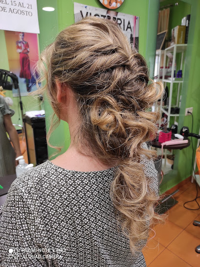 Oasis | Peluqueria en Polán / Toledo
