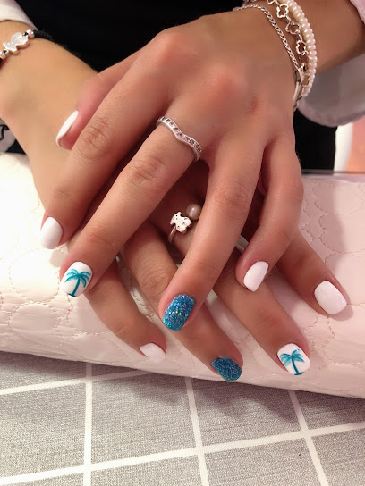 Miss Nail | Salón de Manicura y Uñas en Aranjuez / 