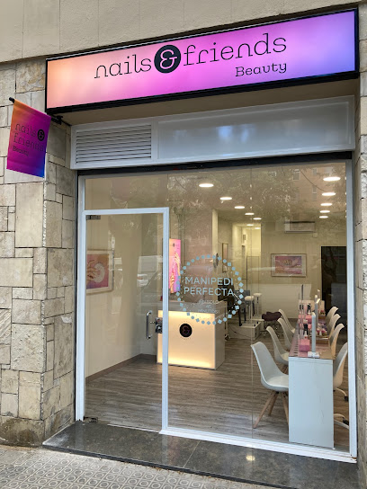Nails & FRIENDS | Salón de Uñas y Manicura en Barcelona