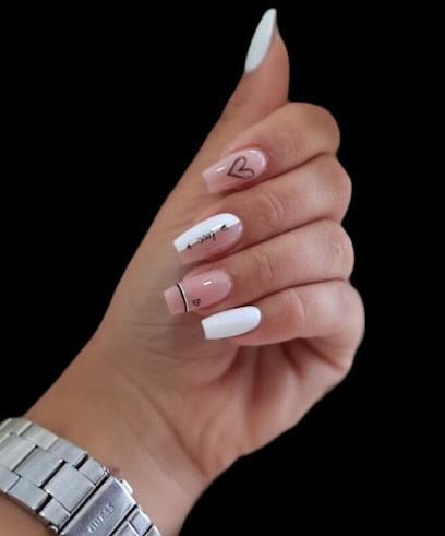 Adriana Ortega | Salón de Manicura y Uñas en Las Palmas de Gran Canaria / 