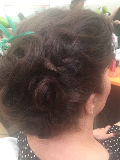 Yeneva | Peluqueria en Argés / Toledo