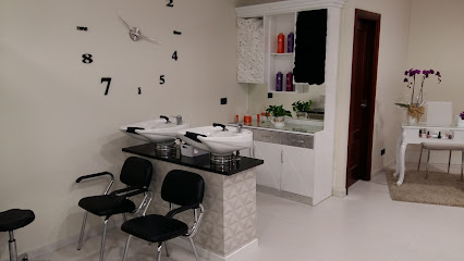 Marta Collazo Estilistas | Peluquería en O Cotiño / Pontevedra