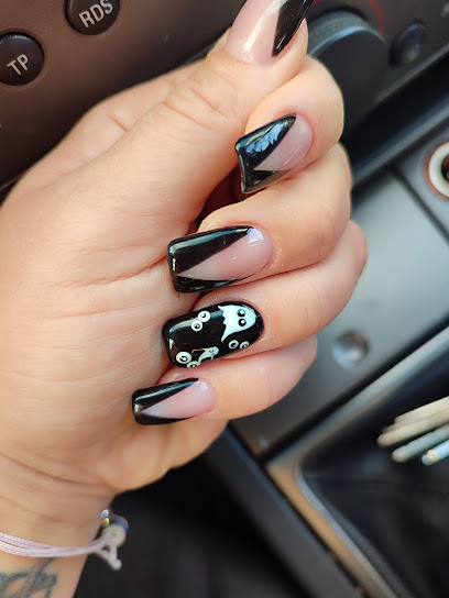 Saigon Nails | Salón de Manicura y Uñas en Vilanova i la Geltrú / 