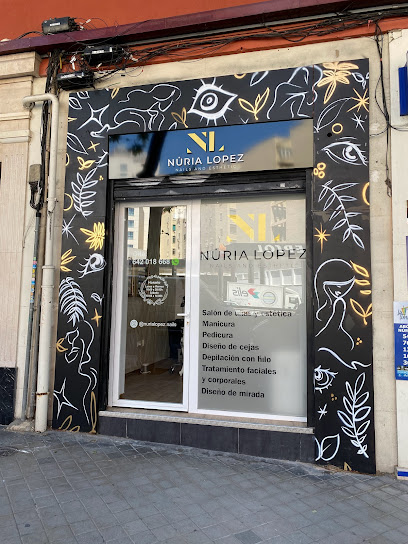 Nuria López | Salón de Manicura y Uñas en Madrid / 