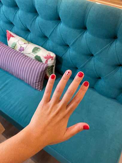 La Manicureria | Salón de Manicura y Uñas en Madrid / 