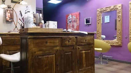 Perruqueria Only Cut | Peluquería en Cambrils / Tarragona