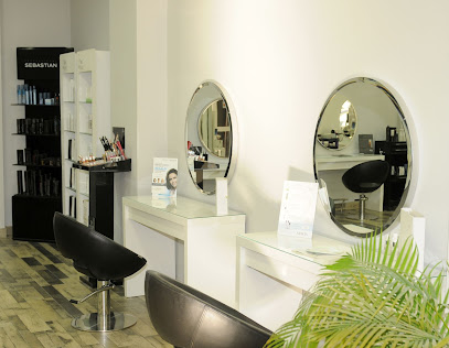 X LOS PELOS ESTILISTAS | Peluqueria en Coria del Río / Sevilla