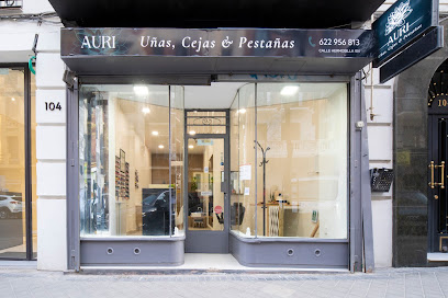 Auri | Uñas,cejas & Pestañas | Salón de Manicura y Uñas en Madrid / 
