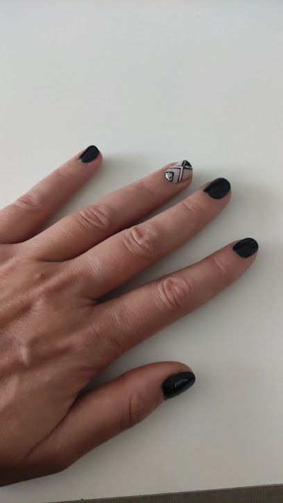 Pati Nails | Salón de Manicura y Uñas en Arteixo / 