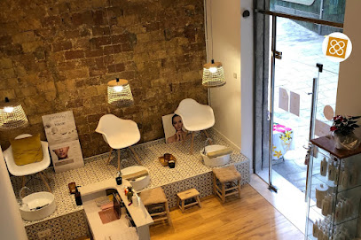 Estética SPA Born | Peluquería en Barcelona / 
