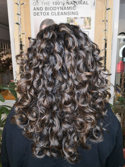 WARMI BEAUTY CARE | Peluqueria en Alicante / Alicante