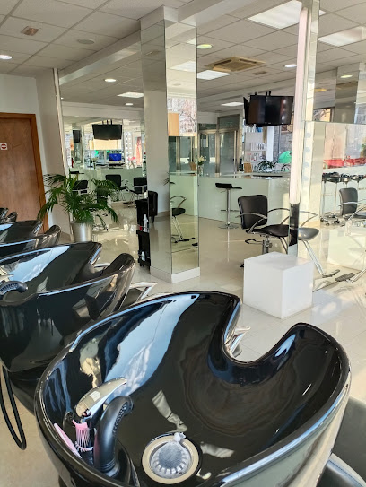 SAREN peluqueros | Peluqueria en Baracaldo / Vizcaya