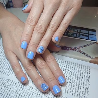 Miel&Canela Nails | Salón de Manicura y Uñas en Zaragoza / 