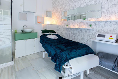 Liliya Beauty Center | Peluquería en Murcia / 