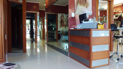 Racso´s Peluqueros | Peluqueria en Lora del Río / Sevilla