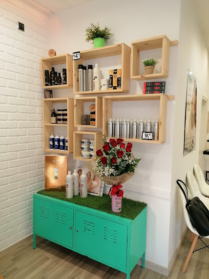New look | Peluqueria en Vilanova i la Geltrú / Barcelona