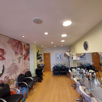 PELUQUERÍA SIGLO XXI, Raquel. | Peluquería en Salamanca / Salamanca