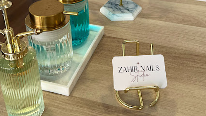 Zahir Nails | Salón de Uñas y Manicura en Barcelona