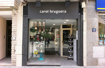 Carol Bruguera | Plaça Lluís Perpinyà | Peluquería en Granollers / Barcelona