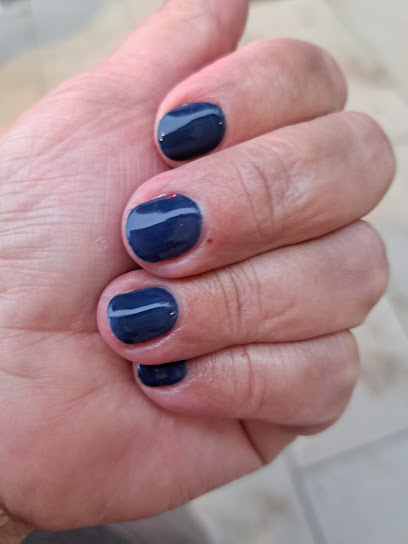 Hello Nails | Salón de Manicura y Uñas en Vigo / 