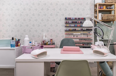Noemi Pérez | Salón de Manicura y Uñas en Redondela / 