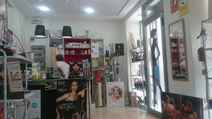 Ella | Peluquería en Cádiz / 