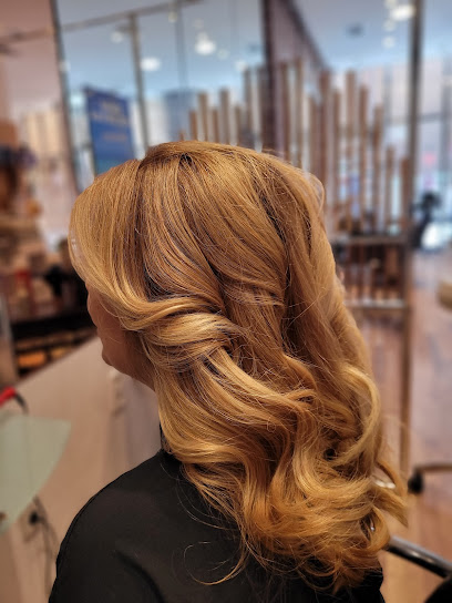 Peluquería y Estética Velázquez | Peluquería en Valladolid / Valladolid
