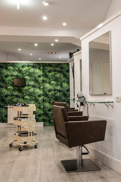 Peluquería Zuzen | Peluqueria en Vitoria-Gasteiz / Álava