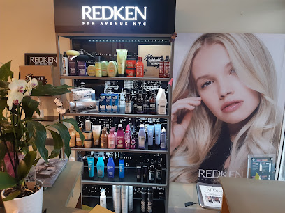 C C Perruquers | Peluqueria en Playa de Aro / Girona