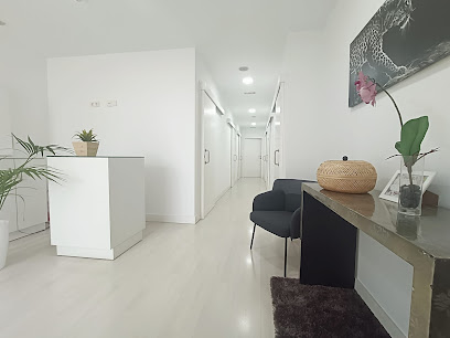 Biozen Estética | Peluquería en Vecindario / 
