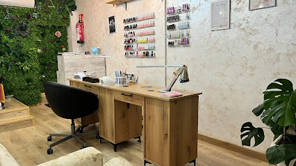 Andreea Nails | Salón de Uñas y Manicura en Miami Platja