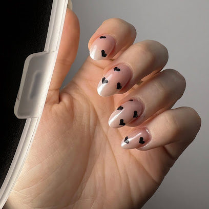 Sisu Nails & Beauty | Salón de Manicura y Uñas en Elche / 