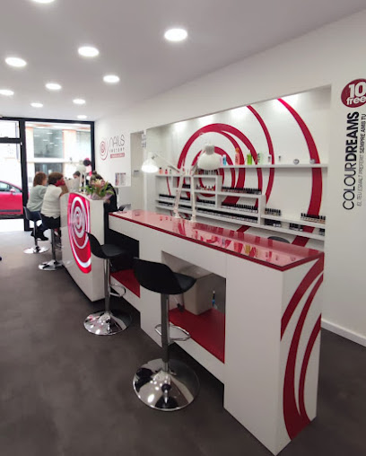 Nails Factory | Salón de Uñas y Manicura en Tarragona