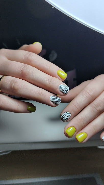 Noelia Valles Nail Art Studio | Salón de Uñas y Manicura en Gijón