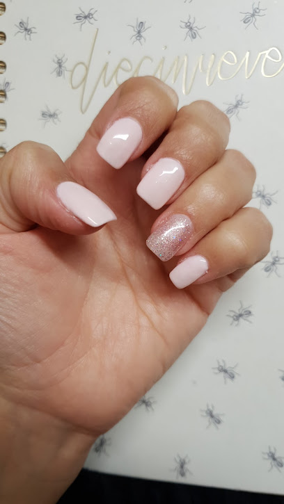 Saigon Nails | Salón de Uñas y Manicura en A Coruña
