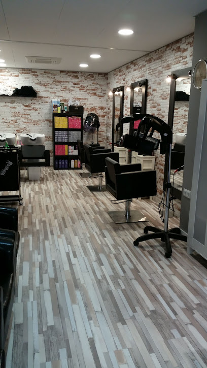 Beatriz Gallego | Peluqueria en Sant Llorenç Hortons / Barcelona