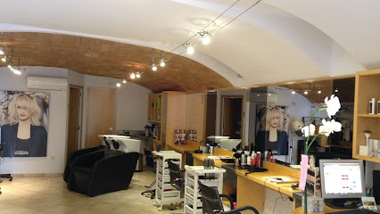 Vilagran Perruqueria | Peluquería en Figueres / Girona