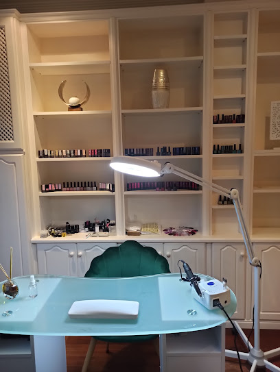 M&M | Faith Spa Unisex | Salón de Uñas y Manicura en Colmenar Viejo