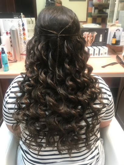 Peluquería y Estética María José | Peluqueria en El Viso del Alcor / Sevilla
