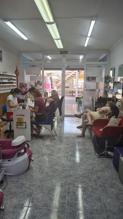 More Beauty | Salón de Uñas y Manicura en Santa Ponsa