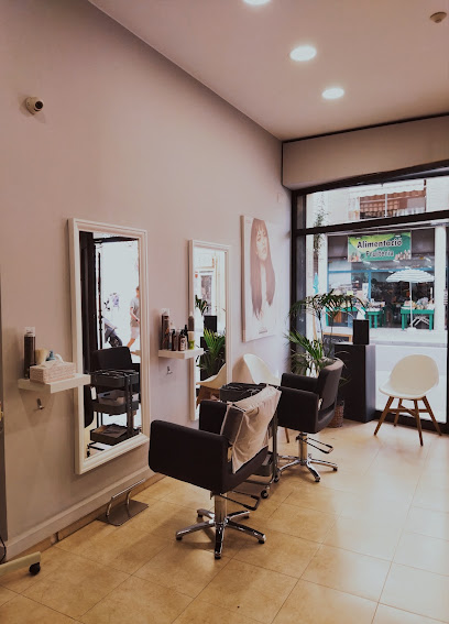 Nou Pas perruqueria unisex | Peluquería en Badalona / Barcelona