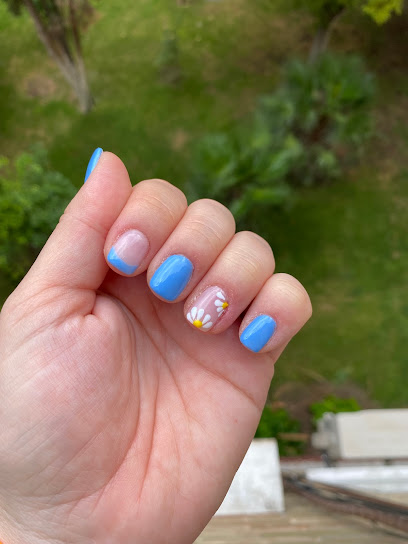 Luna Estética | Salón de Uñas y Manicura en Torrejón de Ardoz