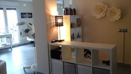 Peluquería y Estética Esencial | Peluqueria en San Agustín del Guadalix / Madrid