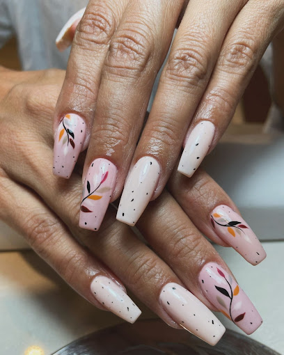 FENOMENAIL | Salón de Manicura y Uñas en Barcelona / 